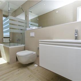 5 bedroom beachfront villa with heated pool near Omis, sleeps 9